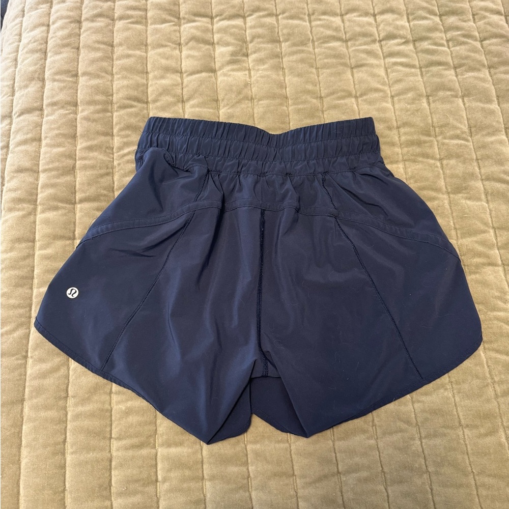 Size 6 lululemon short